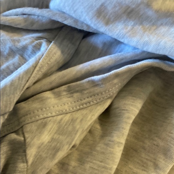 Lululemon Men’s Grey Athletic T-Shirt Size M Activewear Tee Workout Shirt - Picture 4 of 6